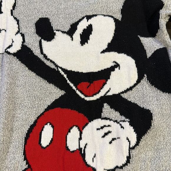 Abercrombie kids Mickey Mouse sweat size 5/6 - Picture 2 of 2